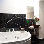 Farnese Jacuzzi * Řím