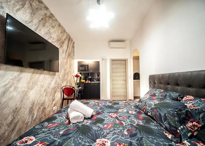 Farnese Jacuzzi Apartman *